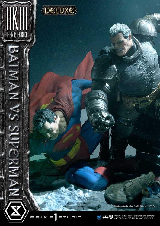Batman: The Dark Knight Returns Ultimate Diorama Masterline Batman vs. Superman (Deluxe) 1/3 Scale Limited Edition Statue (With Bonus) Gallery Image 34