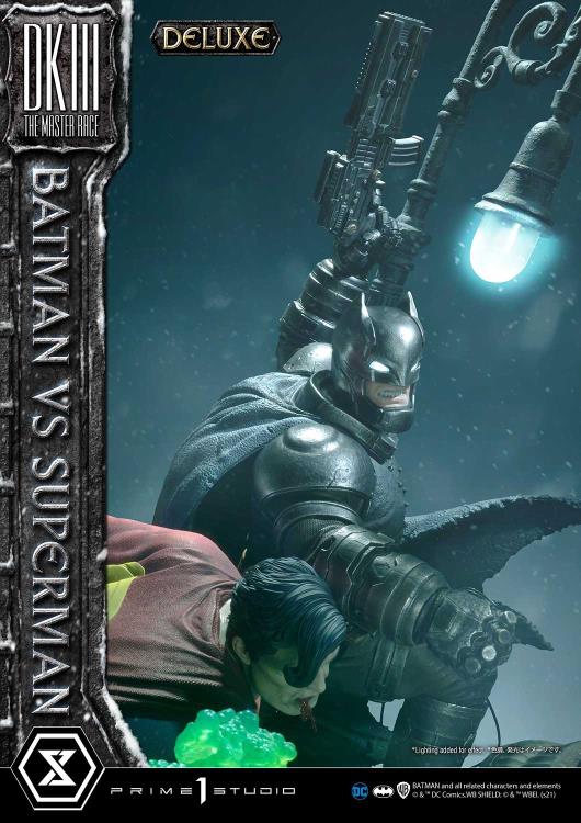 Batman: The Dark Knight Returns Ultimate Diorama Masterline Batman vs. Superman (Deluxe) 1/3 Scale Limited Edition Statue (With Bonus) Gallery Image 39
