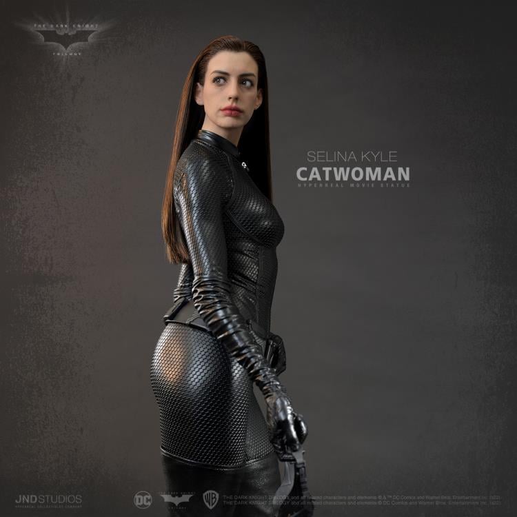 The Dark Knight Rises Hyperreal Selina Kyle Catwoman 1/3 Scale Limited Edition Statue Gallery Image 15