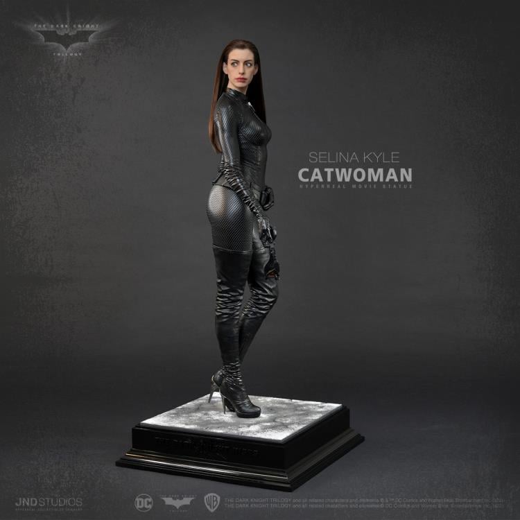 The Dark Knight Rises Hyperreal Selina Kyle Catwoman 1/3 Scale Limited Edition Statue Gallery Image 12