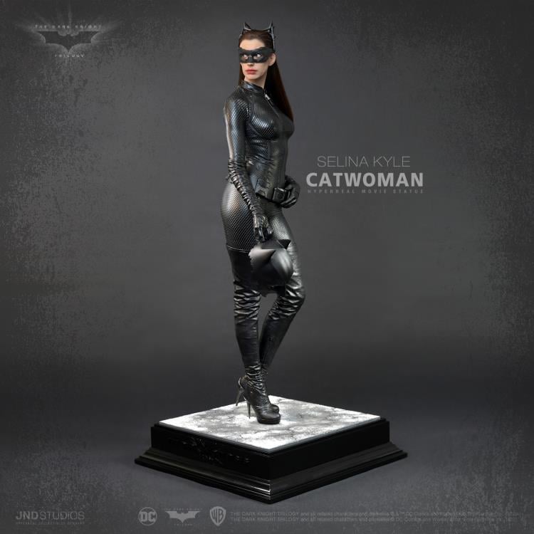 The Dark Knight Rises Hyperreal Selina Kyle Catwoman 1/3 Scale Limited Edition Statue Gallery Image 5