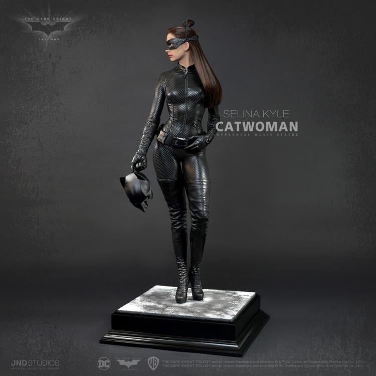 The Dark Knight Rises Hyperreal Selina Kyle Catwoman 1/3 Scale Limited Edition Statue Gallery Image 6
