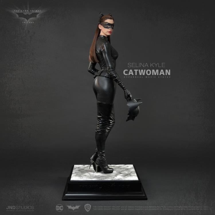 The Dark Knight Rises Hyperreal Selina Kyle Catwoman 1/3 Scale Limited Edition Statue Gallery Image 3