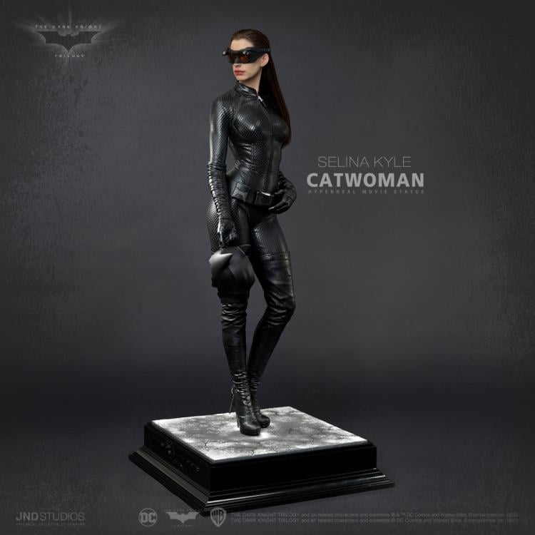 The Dark Knight Rises Hyperreal Selina Kyle Catwoman 1/3 Scale Limited Edition Statue Gallery Image 9