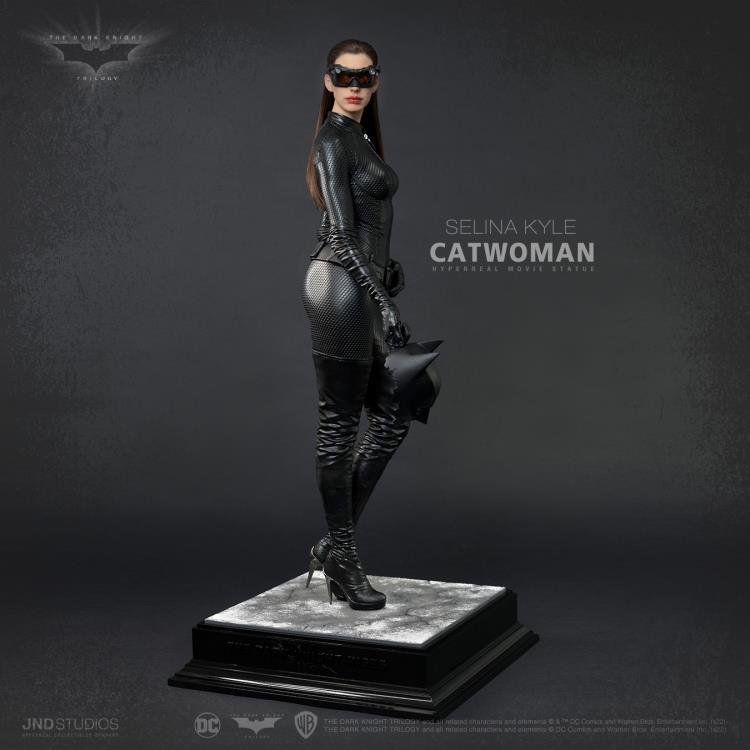 The Dark Knight Rises Hyperreal Selina Kyle Catwoman 1/3 Scale Limited Edition Statue Gallery Image 8