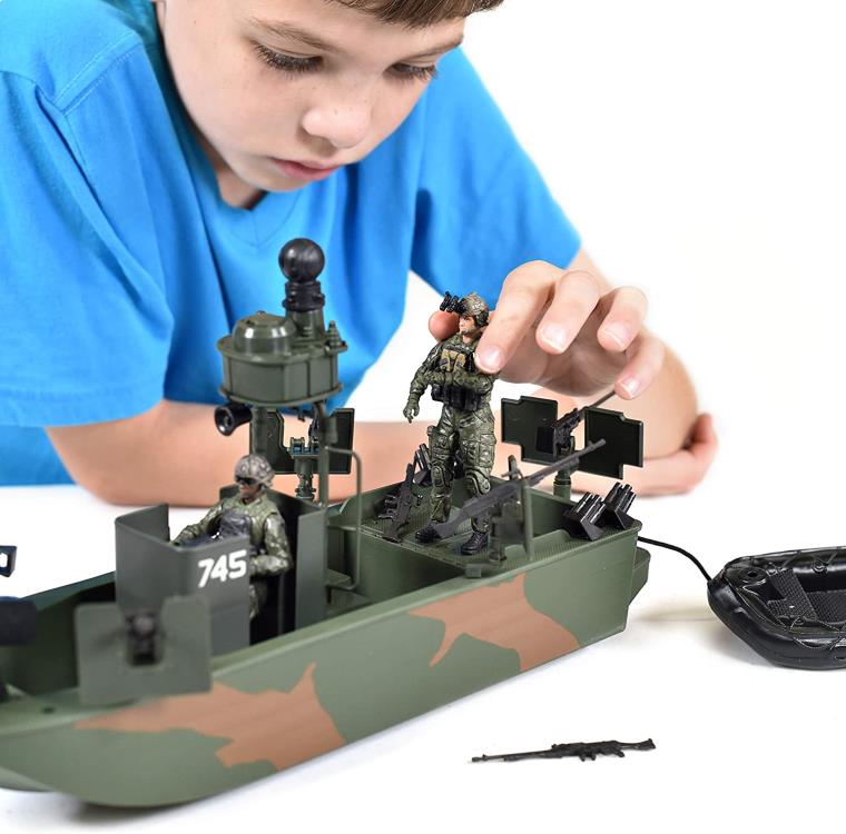 Elite Force Naval Warfare Gunboat 1/18 Scale Vehicle Gallery Image 5