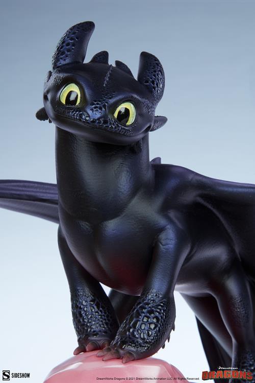 How to Train Your Dragon: Hidden World Toothless Statue Gallery Image 17