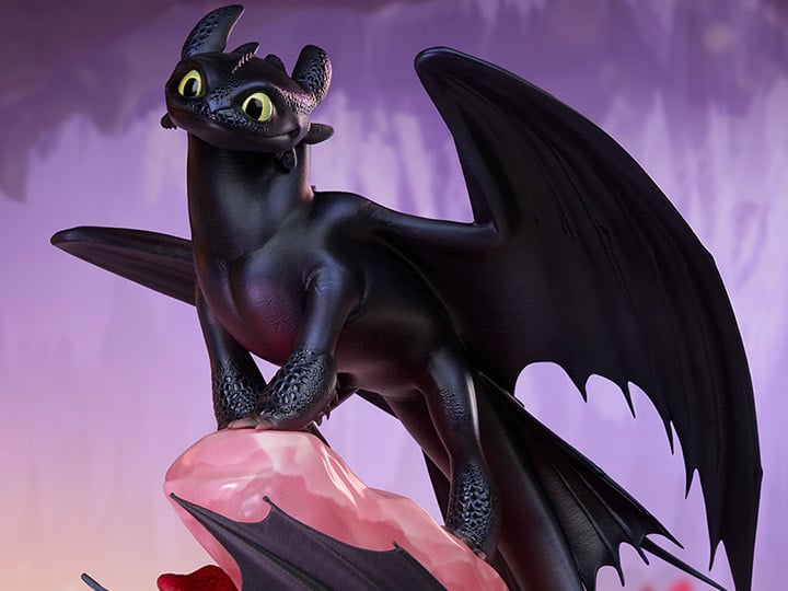 How to Train Your Dragon: Hidden World Toothless Statue Gallery Image 1