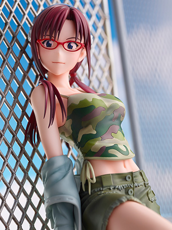 Rebuild of Evangelion Mari Illustrious Makinami Figure Gallery Image 2