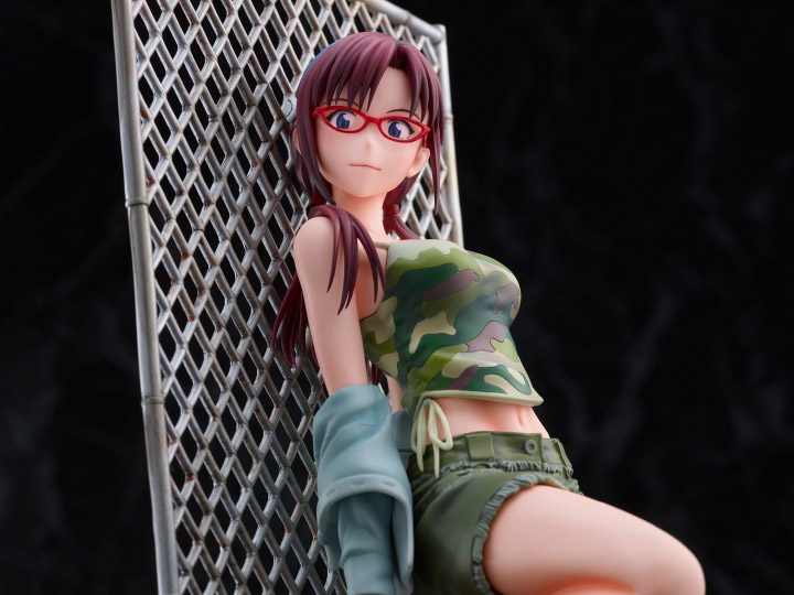 Rebuild of Evangelion Mari Illustrious Makinami Figure Gallery Image 1