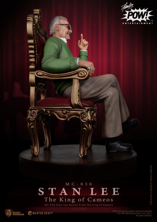 Stan Lee Master Craft MC-030 The King of Cameos Limited Edition Statue Gallery Image 5
