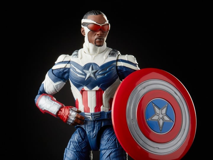 The Falcon and the Winter Soldier Marvel Legends Captain America Action Figure (Captain America Flight Gear BAF) Gallery Image 1