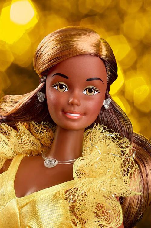 Barbie Superstar Christie Doll Gallery Image 6
