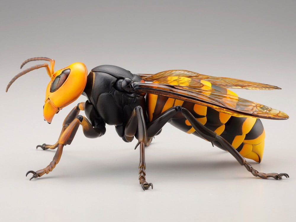 Revoltech RevoGeo Vespa Mandarinia (Asian Giant Hornet) (Reissue) Gallery Image 11
