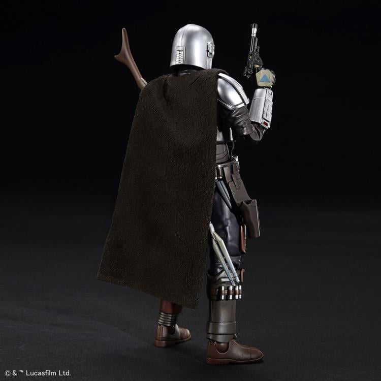 The Mandalorian Beskar Armor (Silver Coating Ver.) 1/12 Scale Model Kit Gallery Image 10