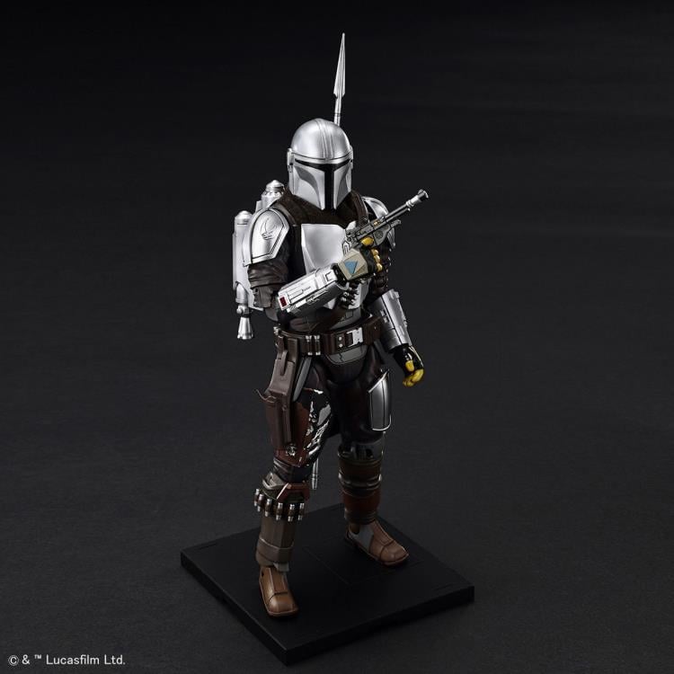 The Mandalorian Beskar Armor (Silver Coating Ver.) 1/12 Scale Model Kit Gallery Image 9