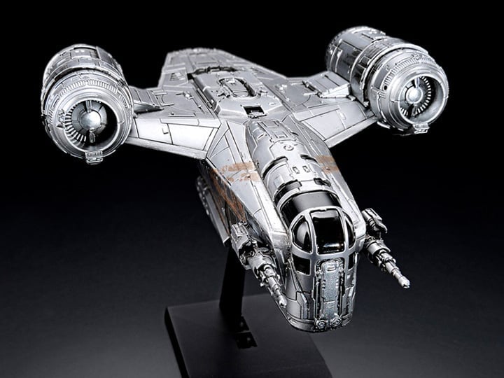 The Mandalorian Razor Crest (Silver Coating Ver.) Model Kit Gallery Image 1