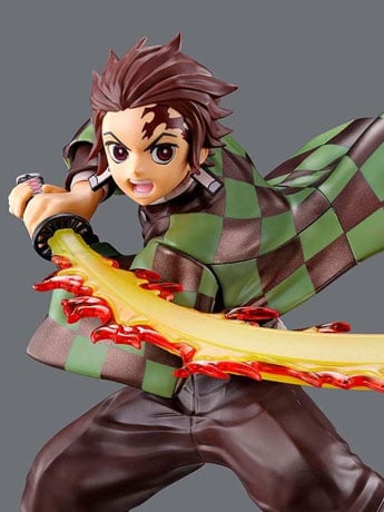 Demon Slayer: Kimetsu no Yaiba Tanjiro Kamado (Hinokami Kagura Ver.) Model Kit Gallery Image 2