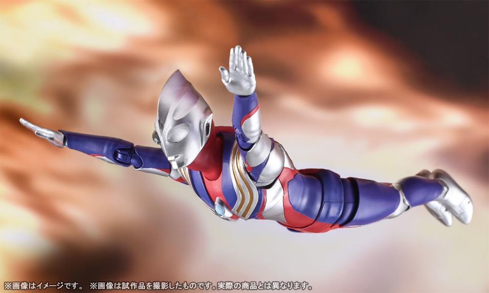 Ultraman S.H.Figuarts -Shinkocchou Seihou- Ultraman Tiga (Multi Type) Action Figure Gallery Image 6