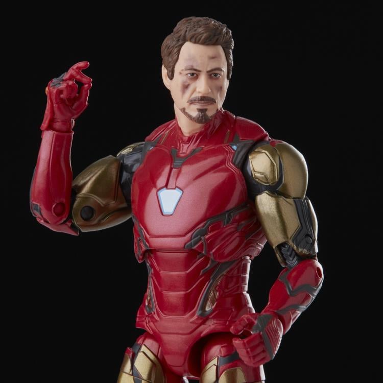 Avengers: Endgame Marvel Legends The Infinity Saga Iron Man Mark 85 & Thanos Action Figure Two-Pack Gallery Image 6