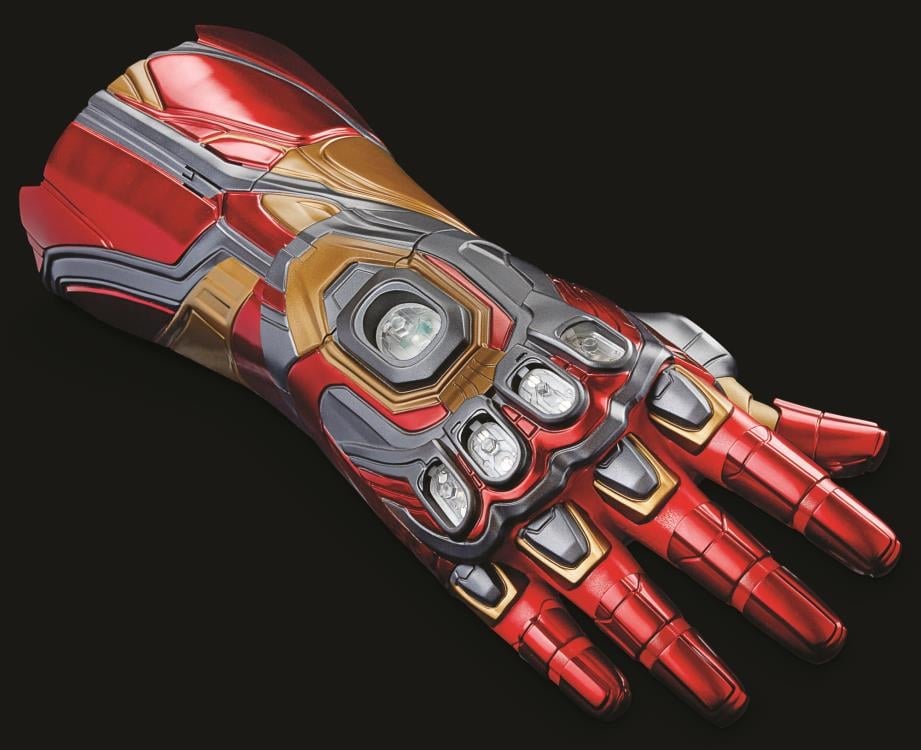 Avengers: Endgame Marvel Legends The Infinity Saga Nano Gauntlet Gallery Image 3