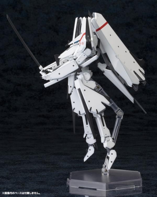 Knights of Sidonia Type 17 Guard Tsugumori Kaini 1/100 Scale Model Kit (Reissue) Gallery Image 8