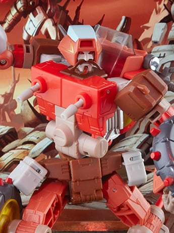 Transformers Studio Series 86-09 Voyager Wreck-Gar Gallery Image 2