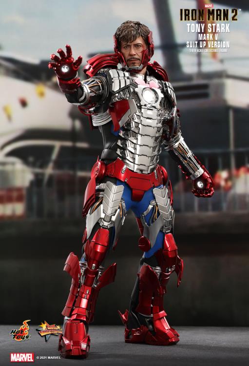 Iron Man 2 MMS599 Tony Stark (Mark V Suit Up Ver.) 1/6th Scale Collectible Figure Gallery Image 4