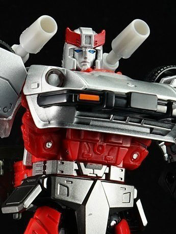 Transformers Masterpiece MP-18S Silverstreak Gallery Image 2