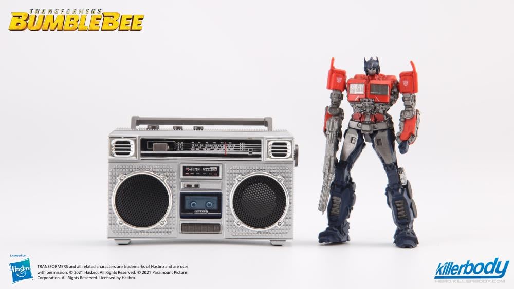 Transformers: Bumblebee Mini Retro Cassette Player and Optimus Prime Figure Gallery Image 3