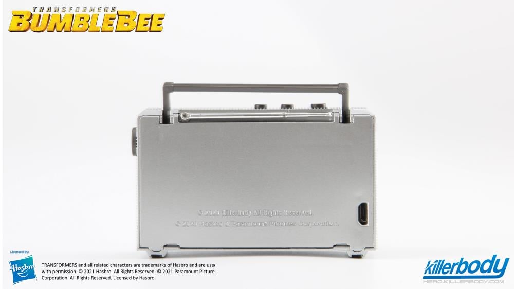 Transformers: Bumblebee Mini Retro Cassette Player and Optimus Prime Figure Gallery Image 10