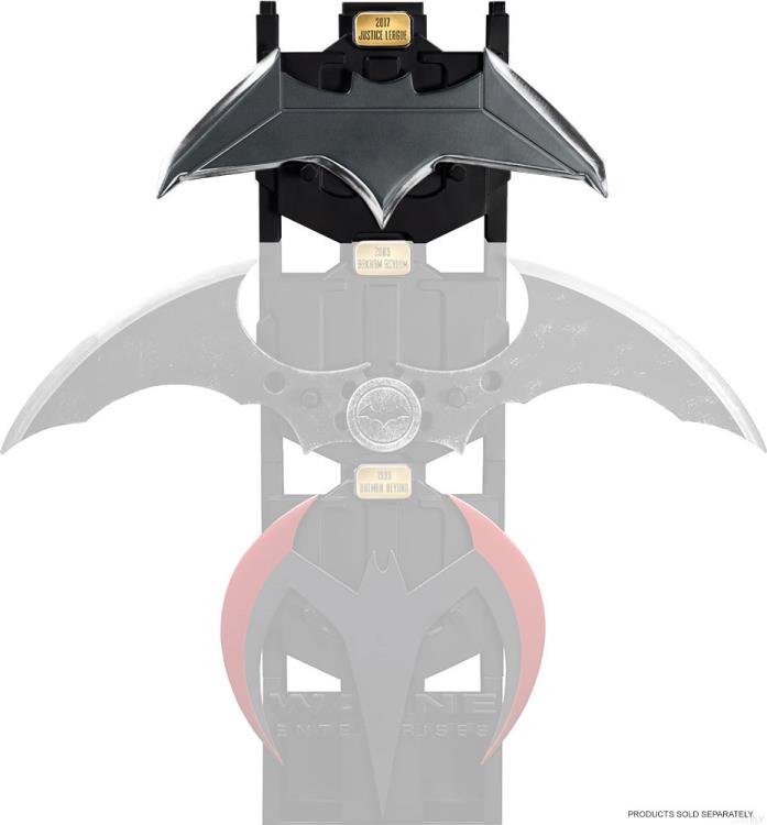 Justice League Metal Batarang Prop Replica Gallery Image 5