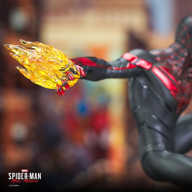 Marvel's Spider-Man: Miles Morales Gallery Spider-Man Figure Diorama Gallery Image 9