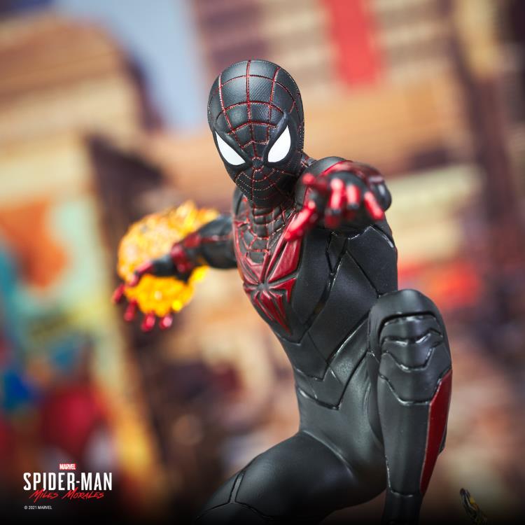 Marvel's Spider-Man: Miles Morales Gallery Spider-Man Figure Diorama Gallery Image 7