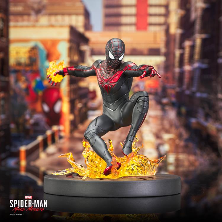 Marvel's Spider-Man: Miles Morales Gallery Spider-Man Figure Diorama Gallery Image 3