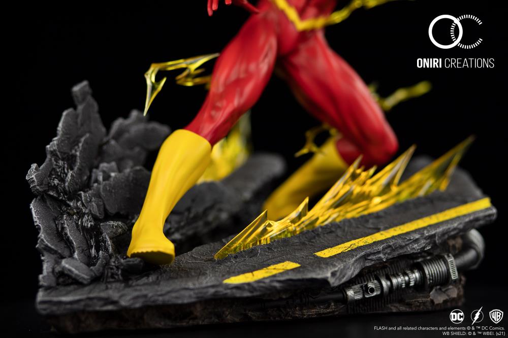 DC Comics The Flash 1/6 Scale Limited Edition Statue Gallery Image 15