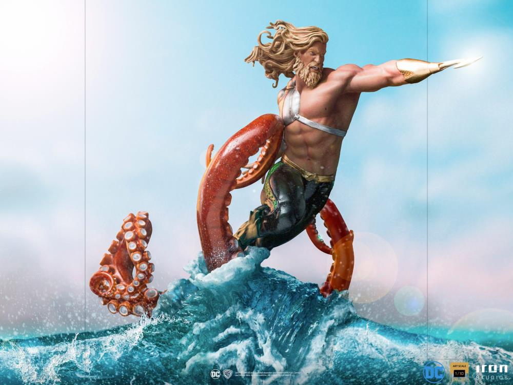 DC Comics Aquaman 1/10 Deluxe Art Scale Limited Edition Statue Gallery Image 11