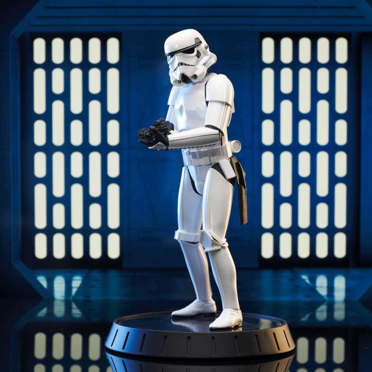 Star Wars: A New Hope Milestones Stormtrooper 1/6 Scale Limited Edition Statue Gallery Image 6