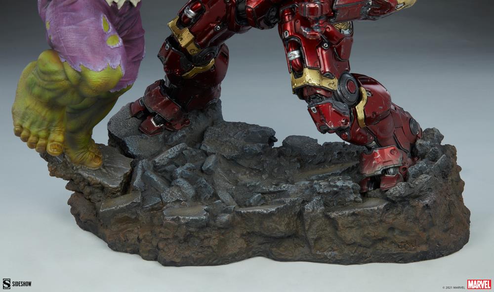 Marvel Hulk vs Hulkbuster Maquette Gallery Image 28