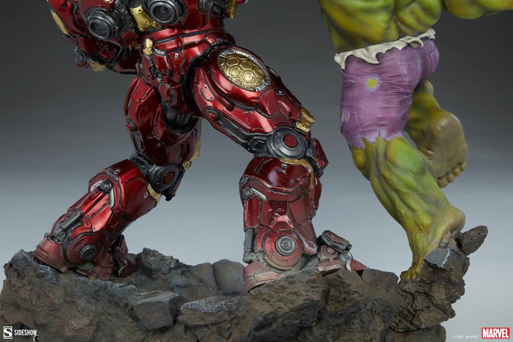 Marvel Hulk vs Hulkbuster Maquette Gallery Image 12