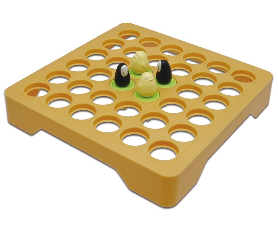 Spirited Away: No-Face and Ootori-Sama Reversi Board Game Gallery Image 3