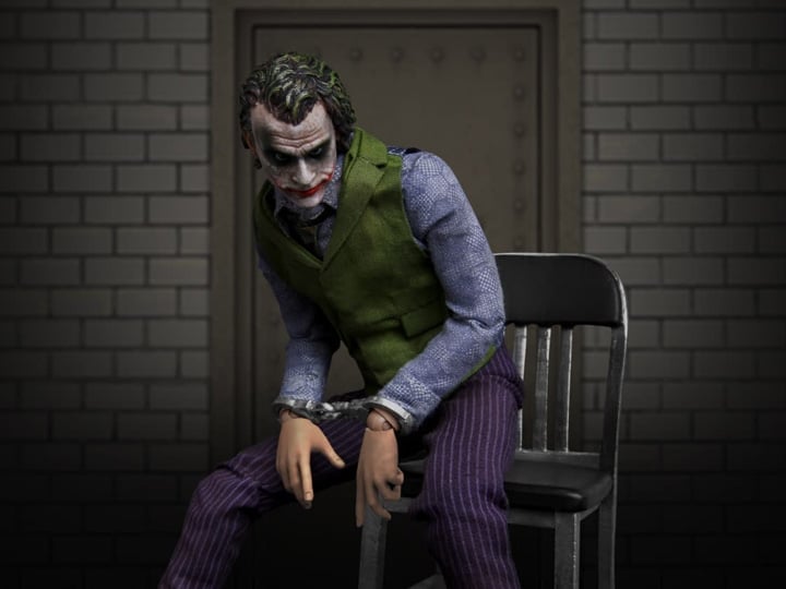 The Dark Knight Dynamic 8ction Heroes DAH-024DX Joker (Interrogation Room) Limited Edition Deluxe Version Gallery Image 1