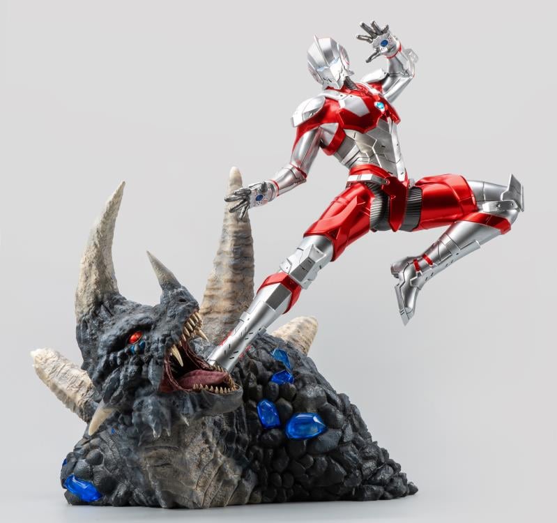 Ultraman Ultraman vs. Black King 1/4 Scale Limited Edition Statue Gallery Image 5