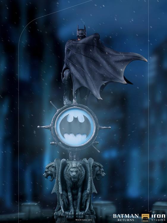 Batman Returns Batman 1/10 Deluxe Art Scale Limited Edition Statue Gallery Image 3