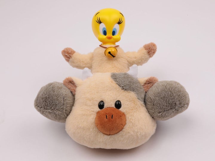 Looney Tunes Tweety Dairy Cow Figure Plush Gallery Image 1
