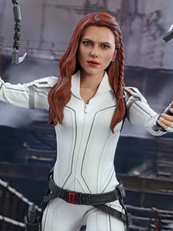 Black Widow MMS601 Black Widow (Snow Suit) 1/6th Scale Collectible Figure Gallery Image 2
