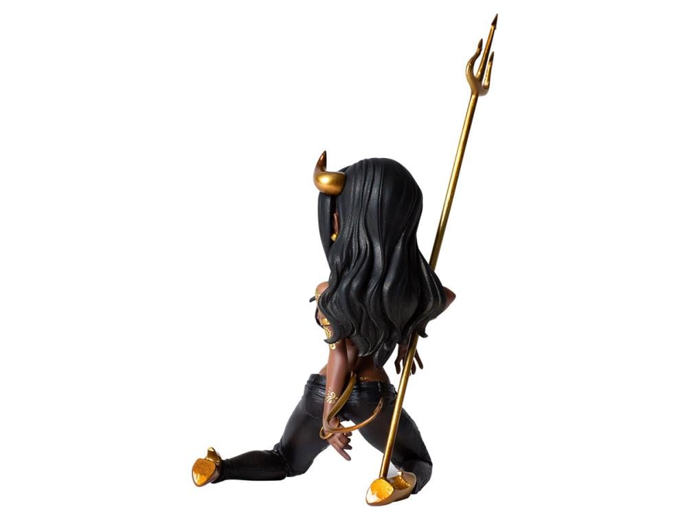 One Piece BUSTERCALL Devilish Nami (Dark Color) Limited Edition Figure & Art Book (2019-2020) Gallery Image 6