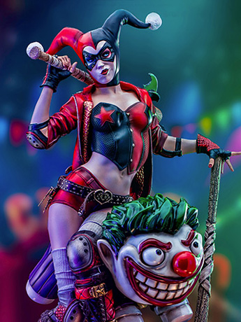 DC Comics Harley Quinn 1/3 Scale Statue Gallery Image 2