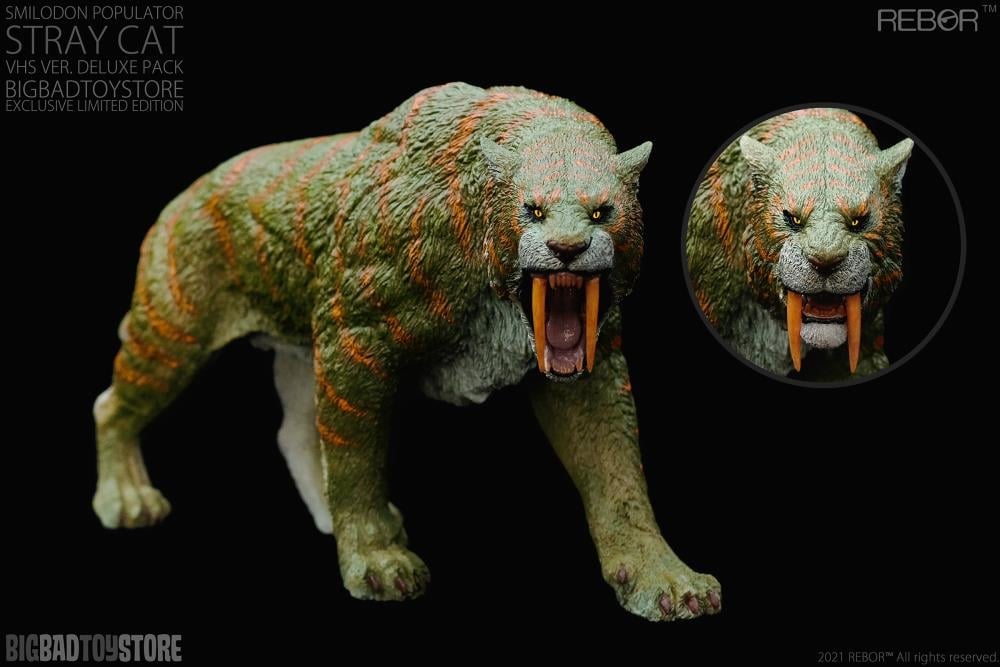 Smilodon Populator "Stray Cat" (VHS Ver.) Deluxe 1:11±1 Scale BBTS Exclusive Limited Edition Replica Gallery Image 3