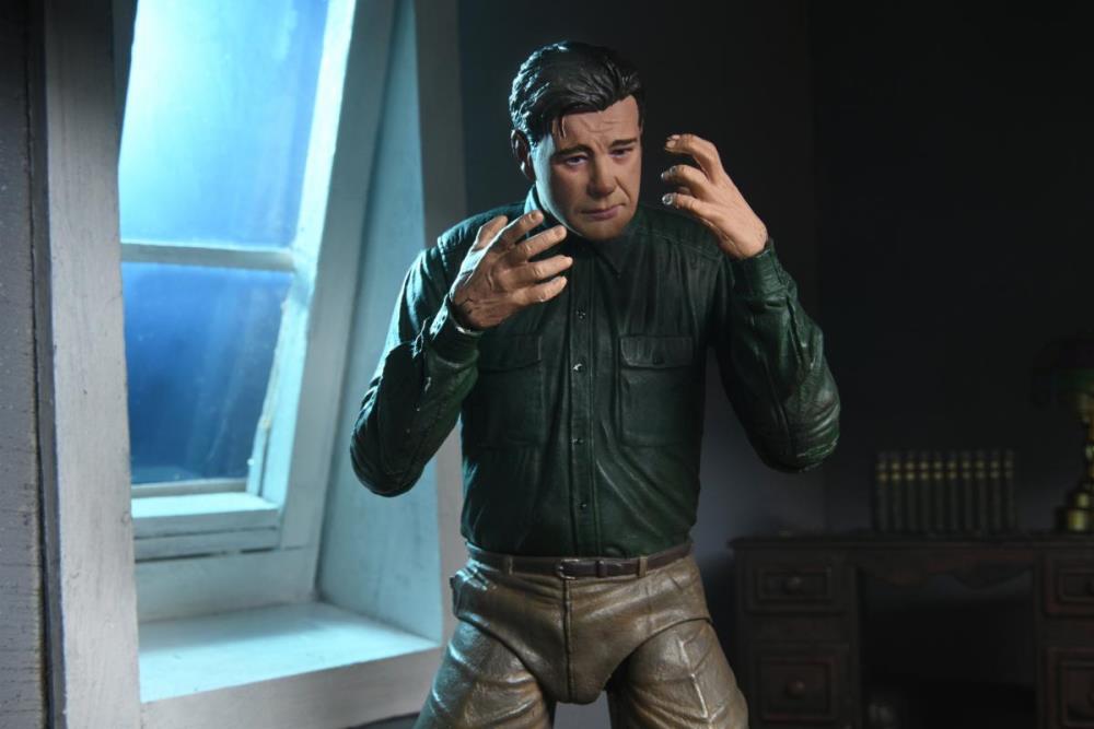 Universal Monsters Ultimate The Wolf Man Figure Gallery Image 16